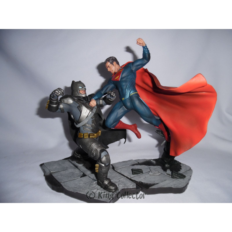 figurine batman vs superman artfx superman 1 10 figurine batman vs superman artfx superman 1 10
