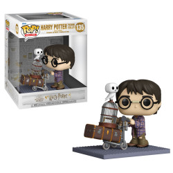 Figurine - Pop! Harry Potter - Deluxe Harry Pushing Trolley - N° 135 - Funko