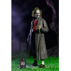 Ajoutez une touche de folie à votre collection avec la figurine Beetlejuice 18 cm de NECA, dans son rôle de guide exorciste